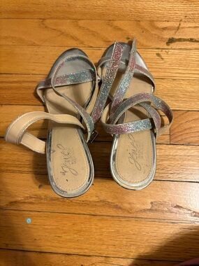Women Glitter Strappy Sandals in Multicolor